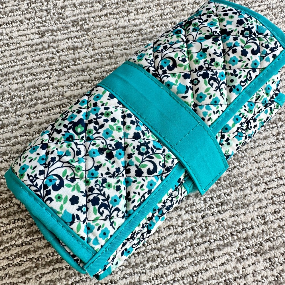 Modella jewelry roll